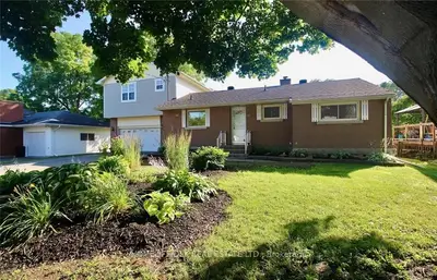 49 Fairway Crescent, Brockville, ON K6V 3V1