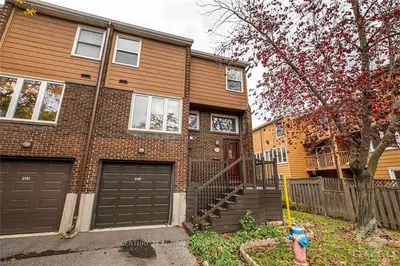 2129 Eric Crescent, Cyrville - Carson Grove - Pineview, On K1b 4p5