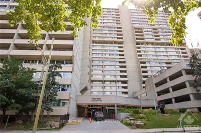 530 LAURIER Avenue W 2702, Ottawa Centre, ON K1R 7T1