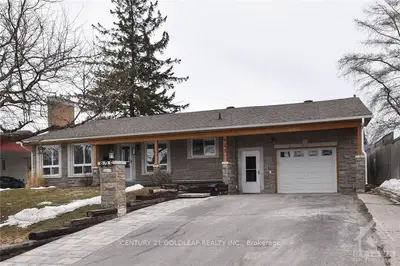825 BALSAM Drive, Orleans - Cumberland and Area, ON K1E 1B9
