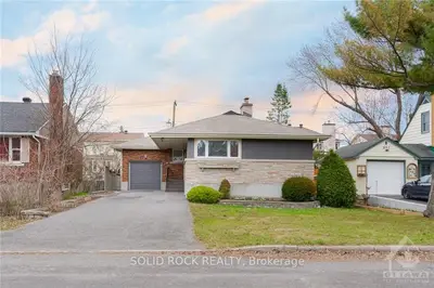 847 DUBERRY Street, McKellar Heights - Glabar Park and Area, ON K2A 3T2