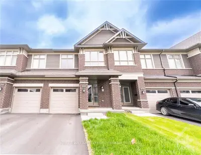 212 HAWKESWOOD Drive, Blossom Park - Airport and Area, ON K4M 0E5