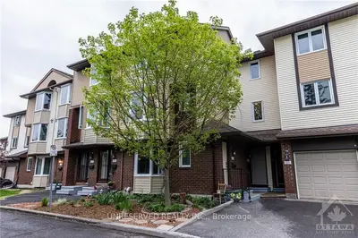 216 STEENBAKKERS, Hunt Club - South Keys and Area, ON K1T 3E2