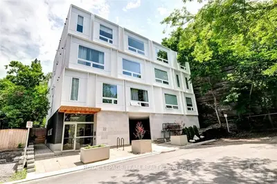 22 PERKINS Street 403, West Centre Town, ON K1R 7G5