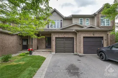82 CARGROVE, Overbrook - Castleheights and Area, ON K1K 4Y7