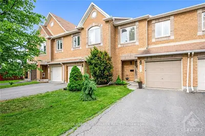 2235 BROCKSTONE Crescent, Orleans - Cumberland and Area, ON K4A 4V5