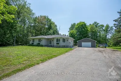 5710 VARS Street, Orleans - Cumberland and Area, ON K0A 3H0