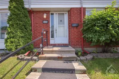 1969 COLORADO Lane, Orleans - Convent Glen and Area, ON K1C 6V1