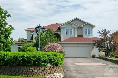 6839 LAKES PARK Drive, Greely - Metcalfe - Osgoode - Vernon and Area, ON K4P 1P1