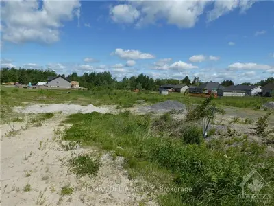 241 ROXANNE Street, Clarence-Rockland, ON K0A 1N0