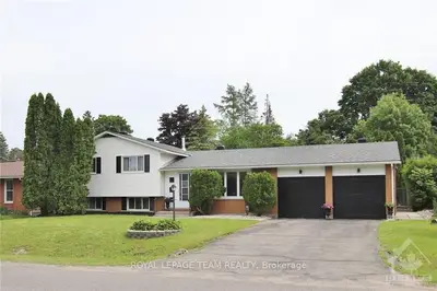 9 BUTTERWICK Street, Stittsville - Munster - Richmond, ON K0A 3P0