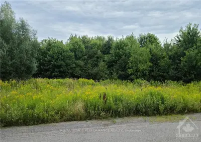 8026 ADAM BAKER Way, Greely - Metcalfe - Osgoode - Vernon and Area, ON K0A 2P0