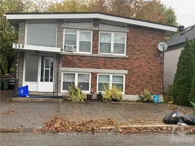 359 Richelieu Avenue 1, Vanier And Kingsview Park, On K1l 6j6