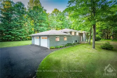 388 Mountain Road, Laurentian Valley, On K0j 1k0