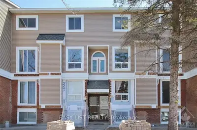 520 FENERTY Court 4, Kanata, ON K2L 3A7