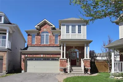 204 HELM Circle, Stittsville - Munster - Richmond, ON K2S 0G1