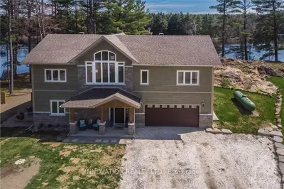103 CARRIAGE LANDING Drive B, Horton, ON K0J 1Y0