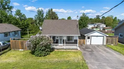 8 ETHEL Street, Petawawa, ON K8H 2B8