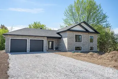 8096 VICTORIA Street, Greely - Metcalfe - Osgoode - Vernon and Area, ON K0A 2P0