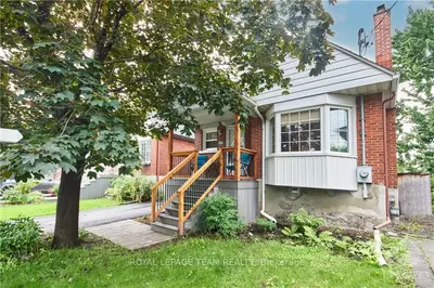 44 SMIRLE Avenue, Tunneys Pasture and Ottawa West, ON K1Y 0S1