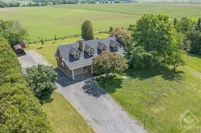 106 CANYON Drive, Carp - Dunrobin - Huntley - Fitzroy and Area, ON K0A 2H0