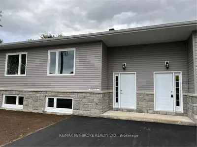 615 Nelson Street, Pembroke, On K8a 3p2