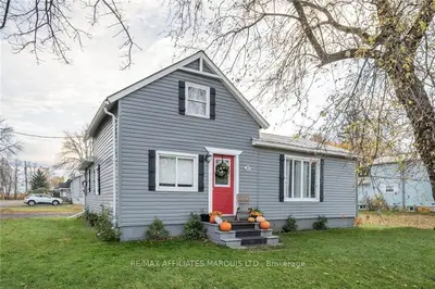 35 Broad Street, South Glengarry, On K0c 1n0