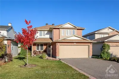 28 Stonepath Crescent, Stittsville - Munster - Richmond, On K2s 1s4