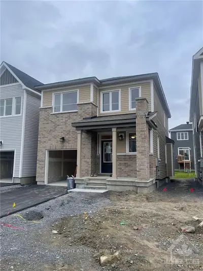 35 Pacing Walk, Stittsville - Munster - Richmond, On K0a 2z0