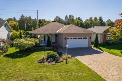 41 SPRINGWOOD Circle, Stittsville - Munster - Richmond, ON K2S 1E2