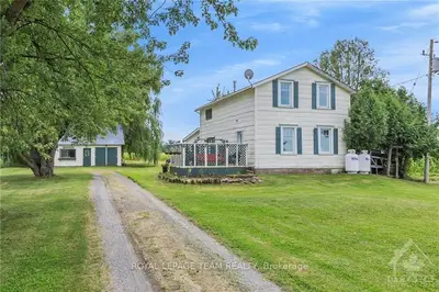 15164 Concession 1-2 Road, North Stormont, On K0c 1k0