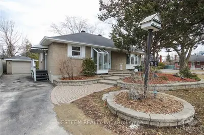 51 DUNHAM Street, Beacon Hill North - South and Area, ON K1J 7L7