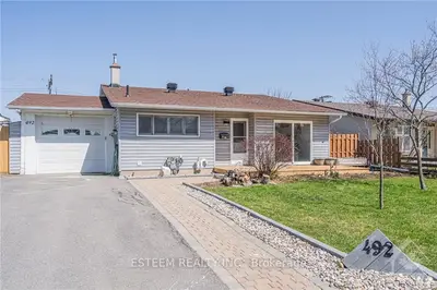 492 TISDALE Crescent, Beacon Hill North - South and Area, ON K1J 7A6