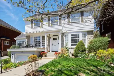 27 LAKESIDE Avenue, Dows Lake - Civic Hospital and Area, ON K1S 3H1
