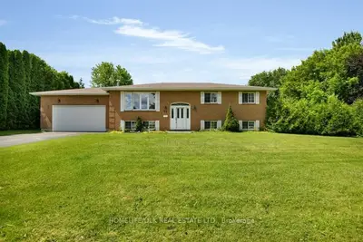 20 LYN HEIGHTS Drive, Elizabethtown-Kitley, ON K6T 1B6