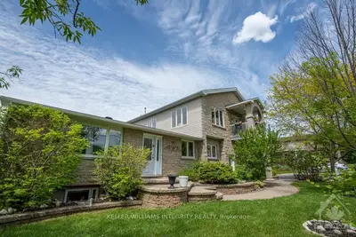 700 HENRIE Circle, Clarence-Rockland, ON K4K 1C6