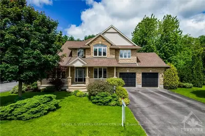 26 CYPRESS Gardens, Stittsville - Munster - Richmond, ON K1S 1W6