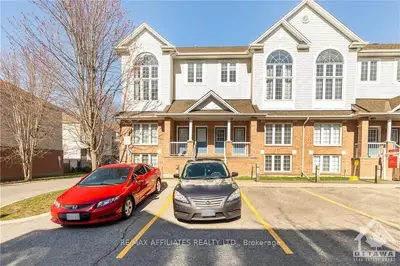 129 WHARHOL, Bells Corners and South to Fallowfield, ON K2H 1G7