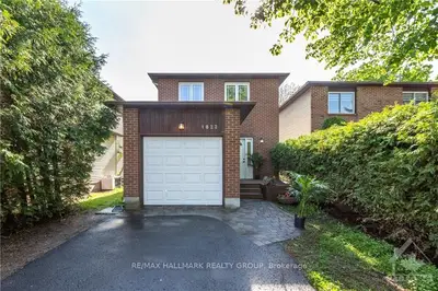 1822 BROUSSEAU Crescent, Orleans - Convent Glen and Area, ON K1C 2Z3