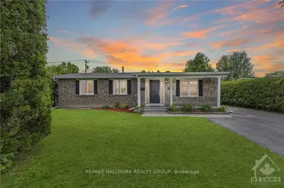 376 AMIENS Street, Orleans - Cumberland and Area, ON K1E 1P1