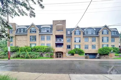 202 HINCHEY Avenue 304, West Centre Town, ON K1Y 1L7