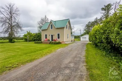 5416 FERRY Road, Carp - Dunrobin - Huntley - Fitzroy and Area, ON K0A 1X0