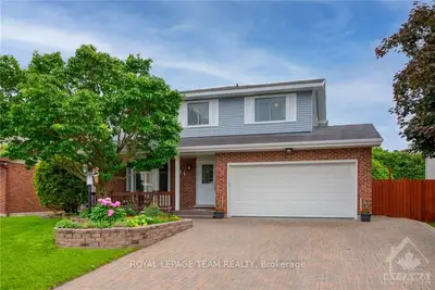 21 CANBURY Crescent, Tanglewood - Grenfell Glen - Pineglen, ON K2G 4L3