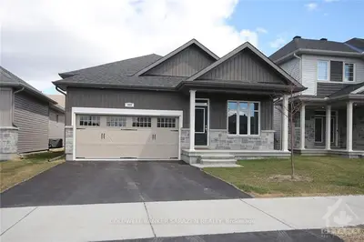 109 DEFENCE Street, Kanata, ON K2V 0N2