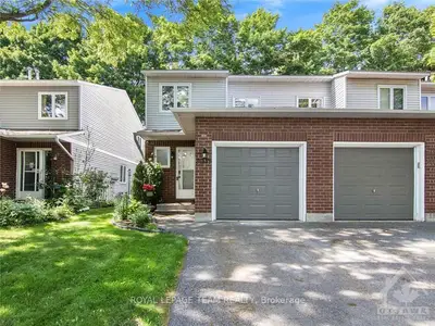 3039 COUNCILLORS Way, Blossom Park - Airport and Area, ON K1T 2T3