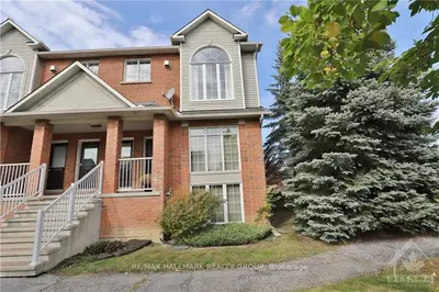 4515 HARPER Avenue, Cyrville - Carson Grove - Pineview, ON K1J 1C9