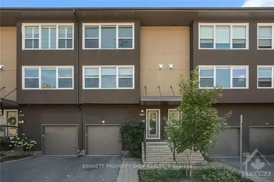 330 Boudreau Street, Vanier And Kingsview Park, On K1l 0a7