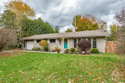 11 Evergreen Drive, Bells Corners And South To Fallowfield, On K2h 6c4