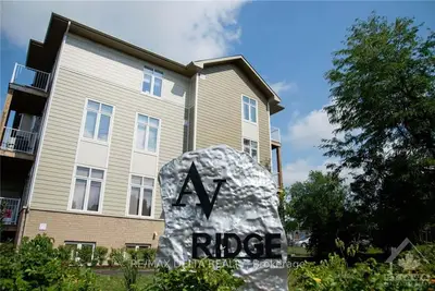 849 Blackcomb E, Elmvale Acres And Area, On K1g 1a2