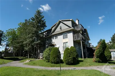 1402 TANGUAY Court, Kanata, ON K2L 3X7